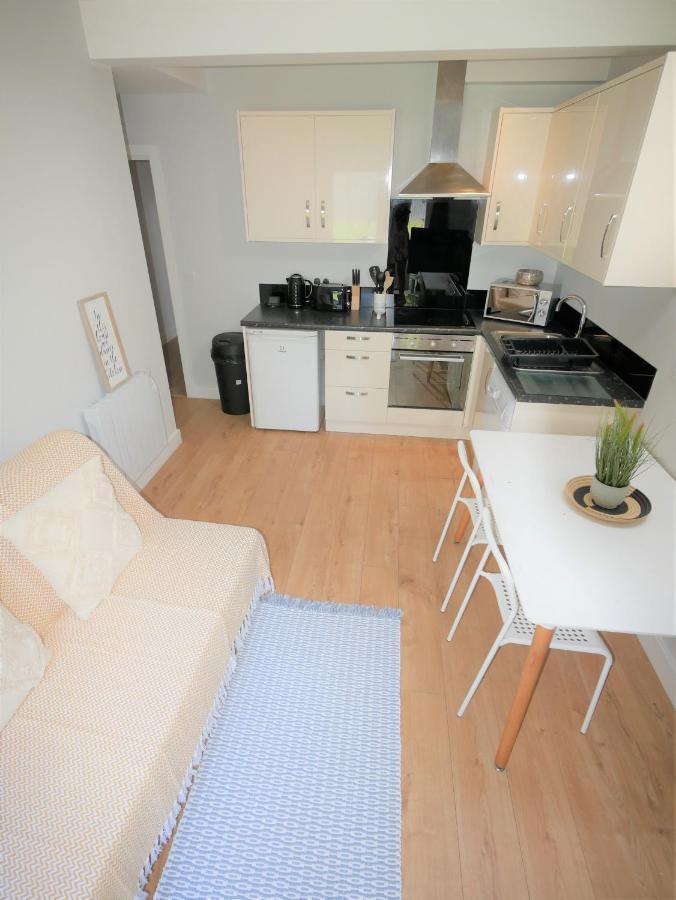 Turay Court Holiday Apartments Bournemouth Exterior photo