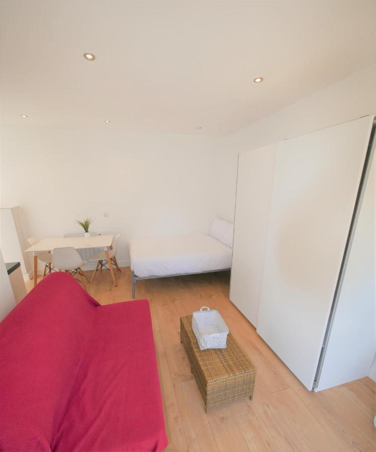 Turay Court Holiday Apartments Bournemouth Exterior photo