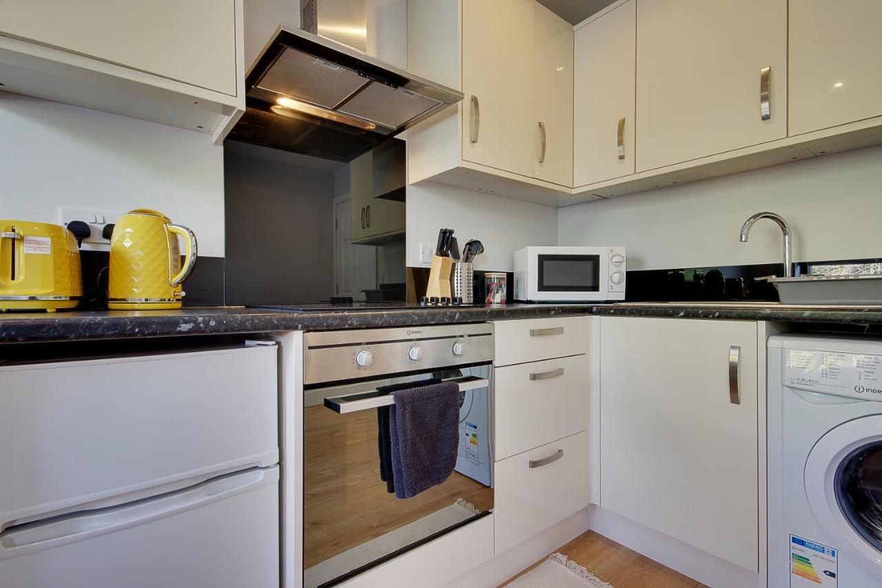 Turay Court Holiday Apartments Bournemouth Exterior photo